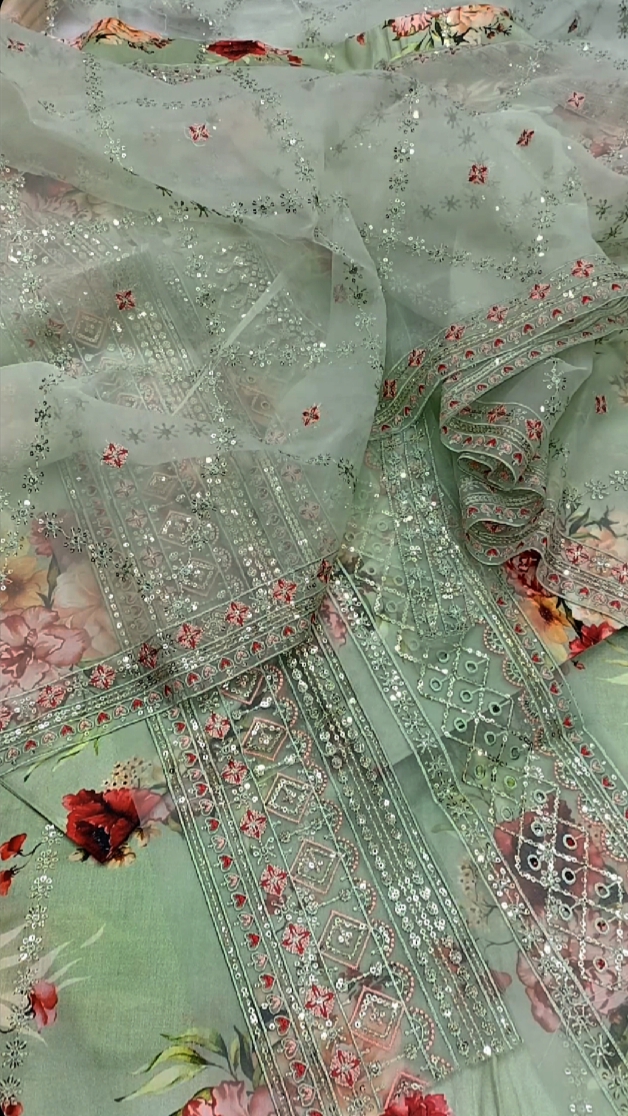 Oplus_16908288 Iznik Lawn Collection - Image 1